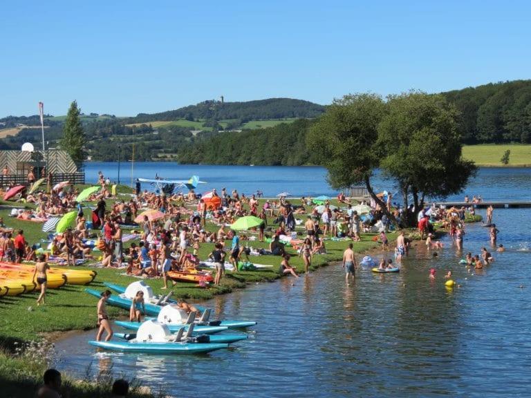 Villa Le Menhir 4 Ch Au Bord Du Lac Et Terrasse Villefranche-de-Panat Eksteriør billede