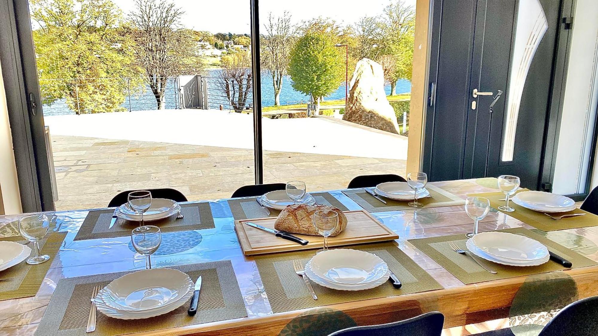 Villa Le Menhir 4 Ch Au Bord Du Lac Et Terrasse Villefranche-de-Panat Eksteriør billede